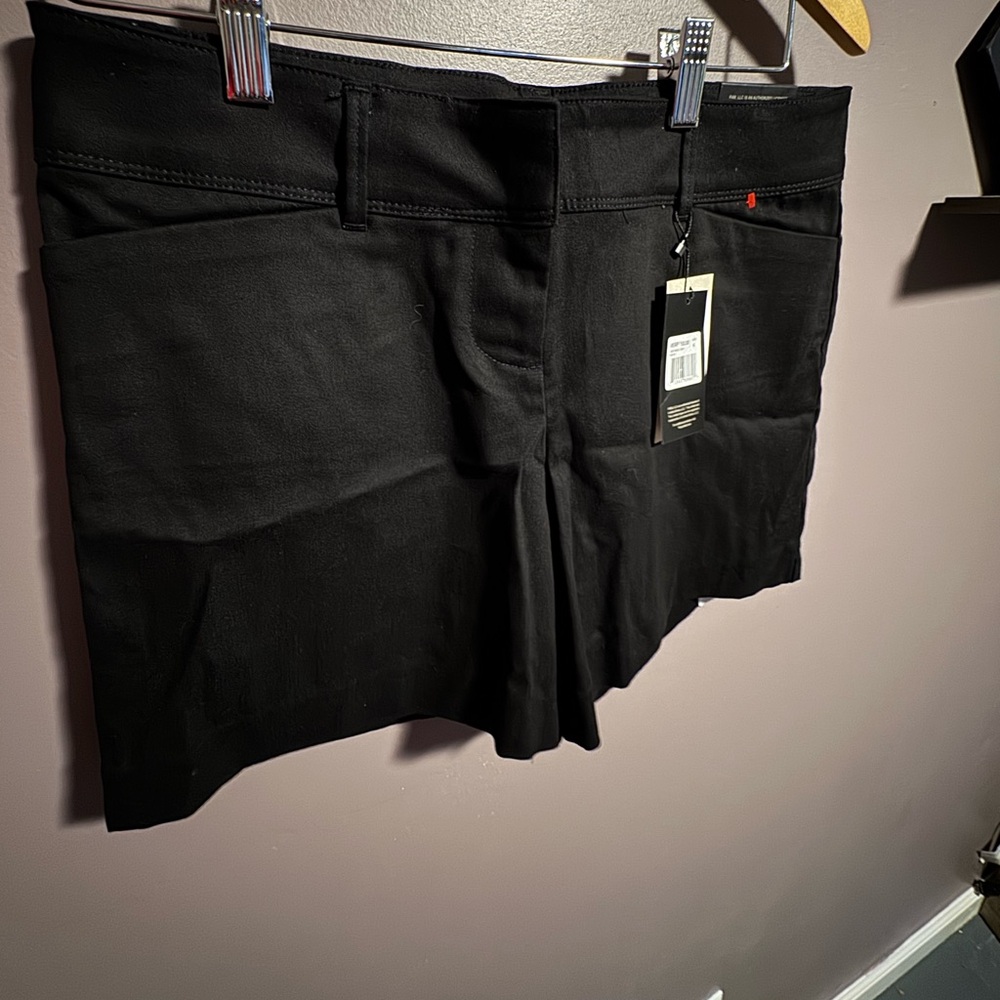 #NWT The Limited Black Tailord Shorts Size 6